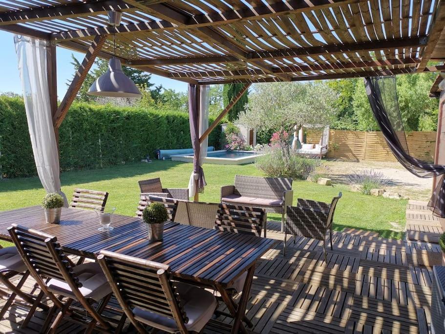 Le Cabanon Tendance Du Luberon Mérindol Esterno foto